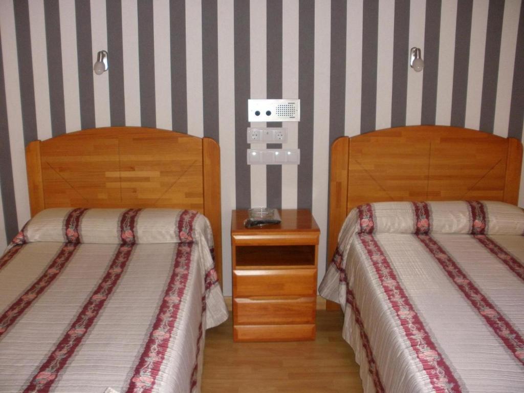 Hostal Virgen Del Villar ラグーナ・デ・ドゥエロ 部屋 写真