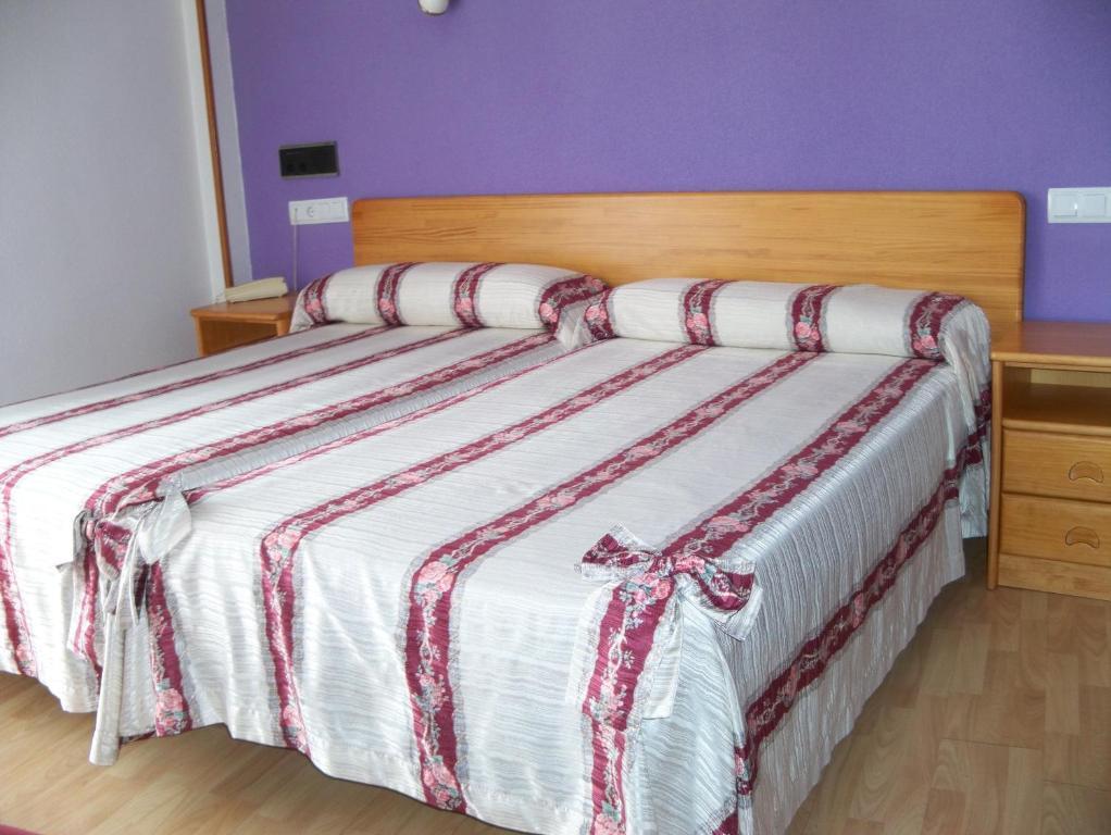 Hostal Virgen Del Villar ラグーナ・デ・ドゥエロ 部屋 写真