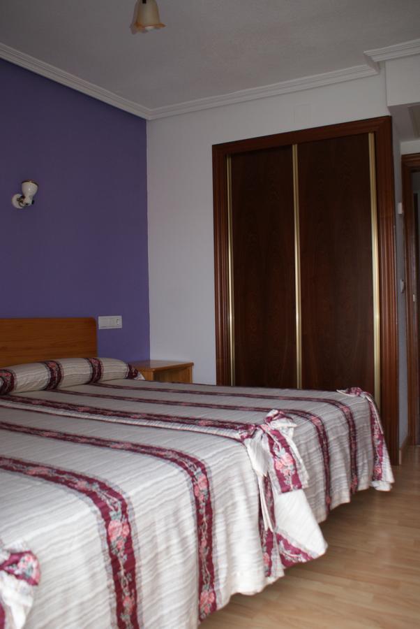 Hostal Virgen Del Villar ラグーナ・デ・ドゥエロ エクステリア 写真